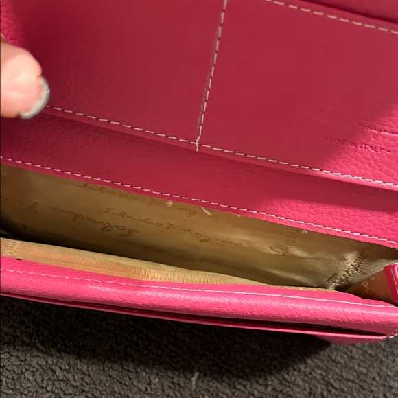 Salvatore Ferragamo Pink Leather Clutch Women’s Long Wallet - Picture 4 of 13